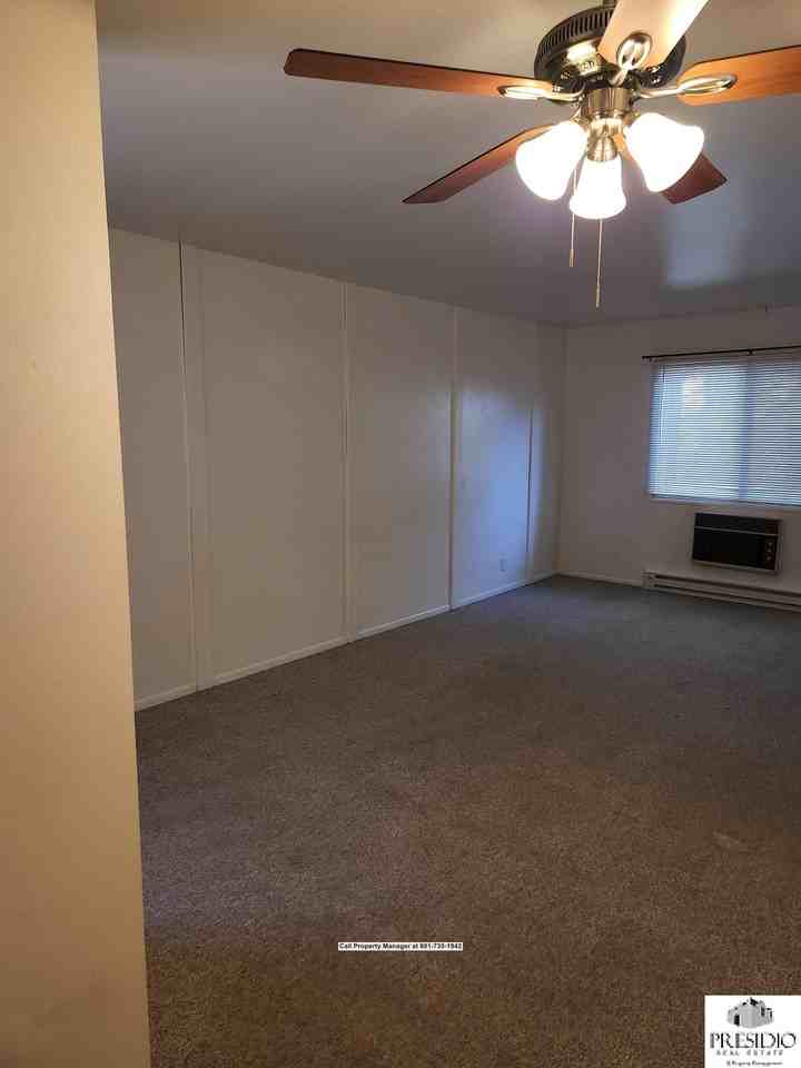 318 N C Street - Photo 6 of 17