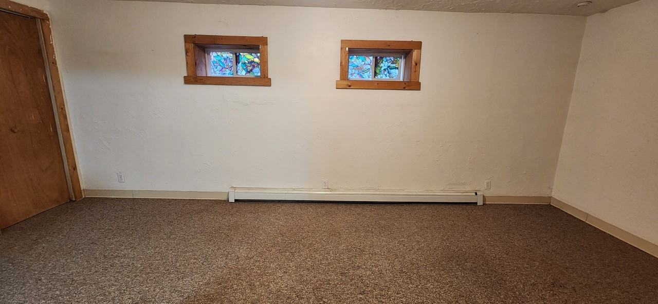 415 South 12th Avenue - Photo 5 of 10