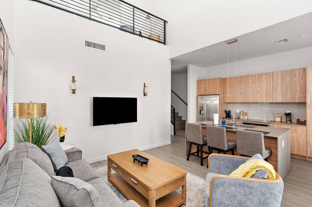 Arcadia Views - Photo 2 of 3