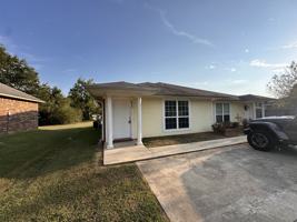 featured image of 612 E 35th St