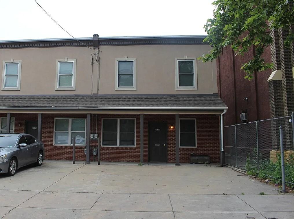 3526 North 16th Street - Photo 2 of 2