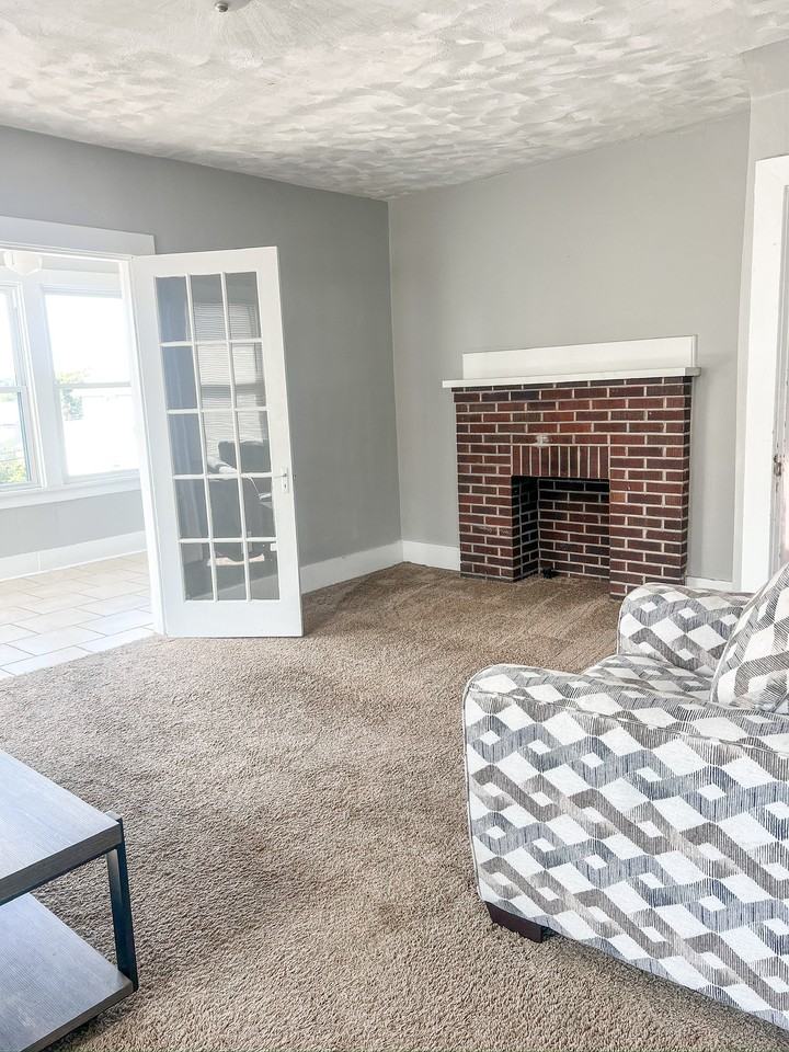 533 Tremont Avenue - Photo 2 of 9