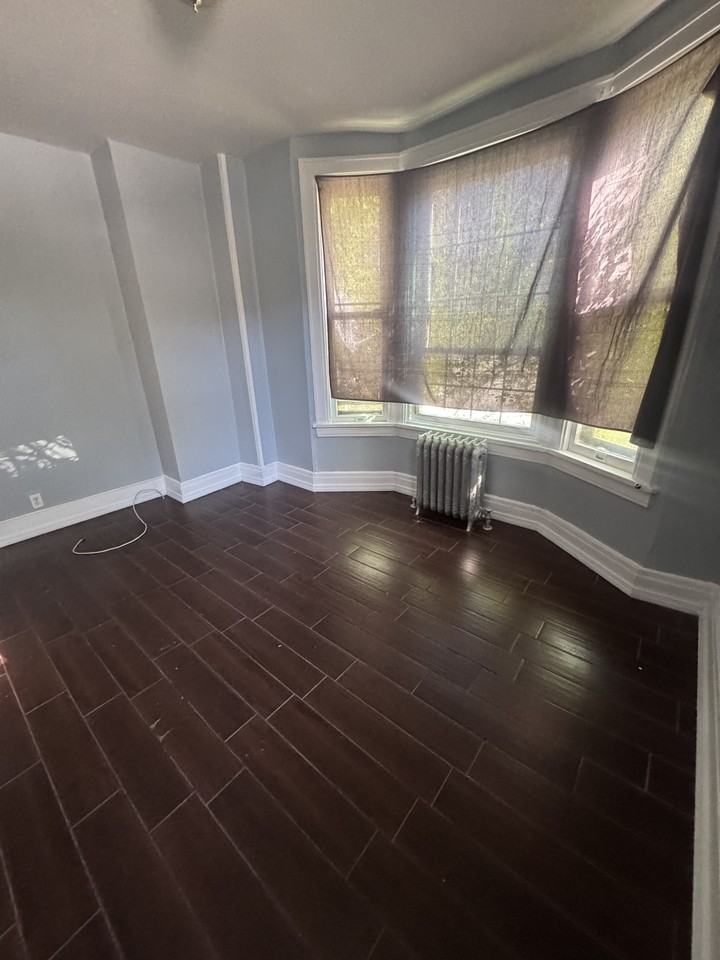 205 Lake Avenue - Photo 5 of 15