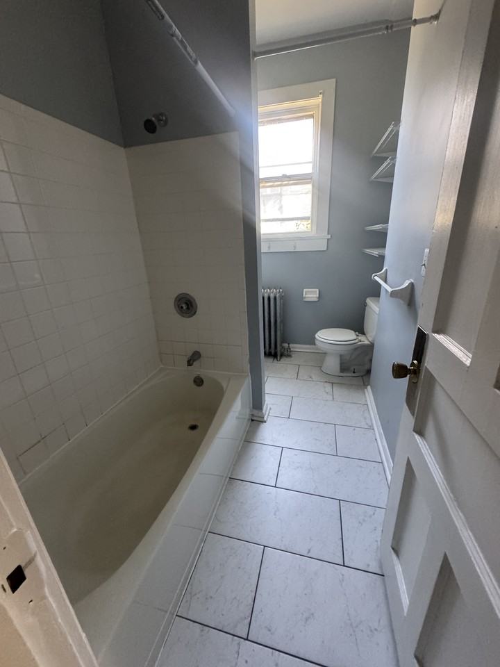 205 Lake Avenue - Photo 6 of 15
