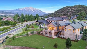 featured image of 112 Bowles Dr