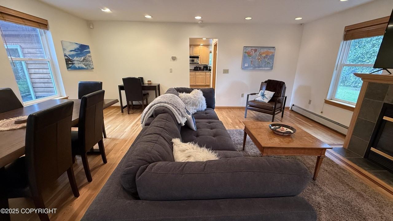 1644 W 11th Ave - Photo 3 of 32