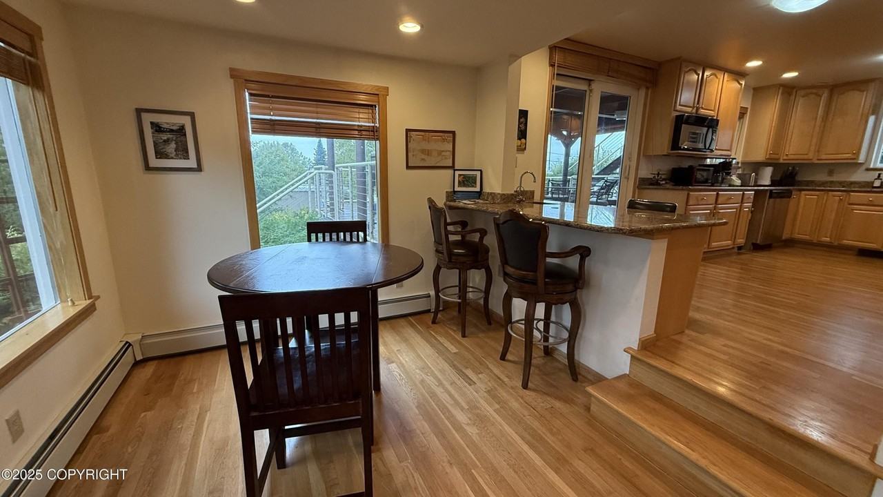 1644 W 11th Ave - Photo 4 of 32