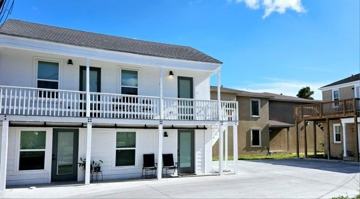 featured image of 1117 Ocean Dr Unit D #D