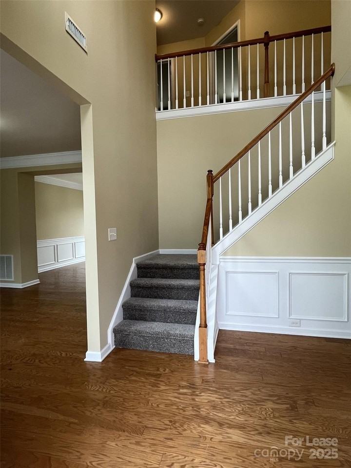 2605 Millwright Road - Photo 3 of 33