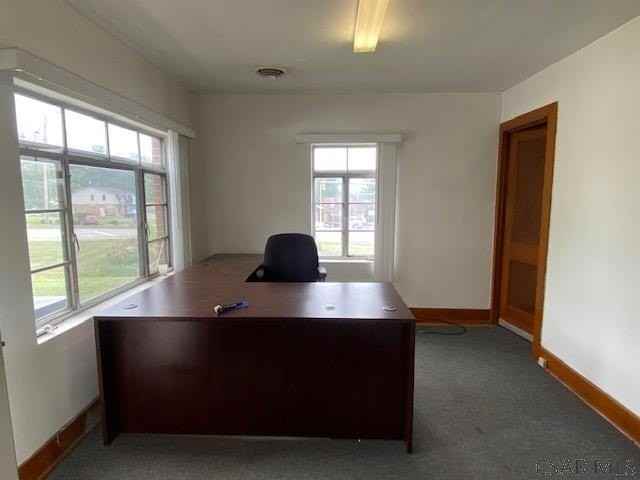 701 Demuth St - Photo 4 of 8