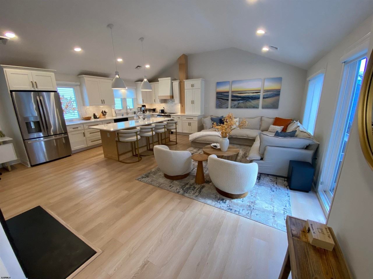 9417 Winchester Ave #C - Photo 5 of 30