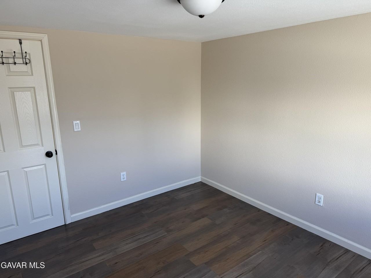 43813 Sierra Highway - Photo 5 of 11