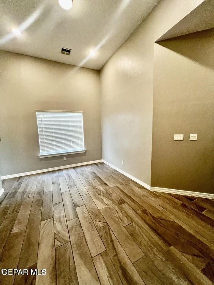 11365 Hidalgo Drive - Photo 5 of 43