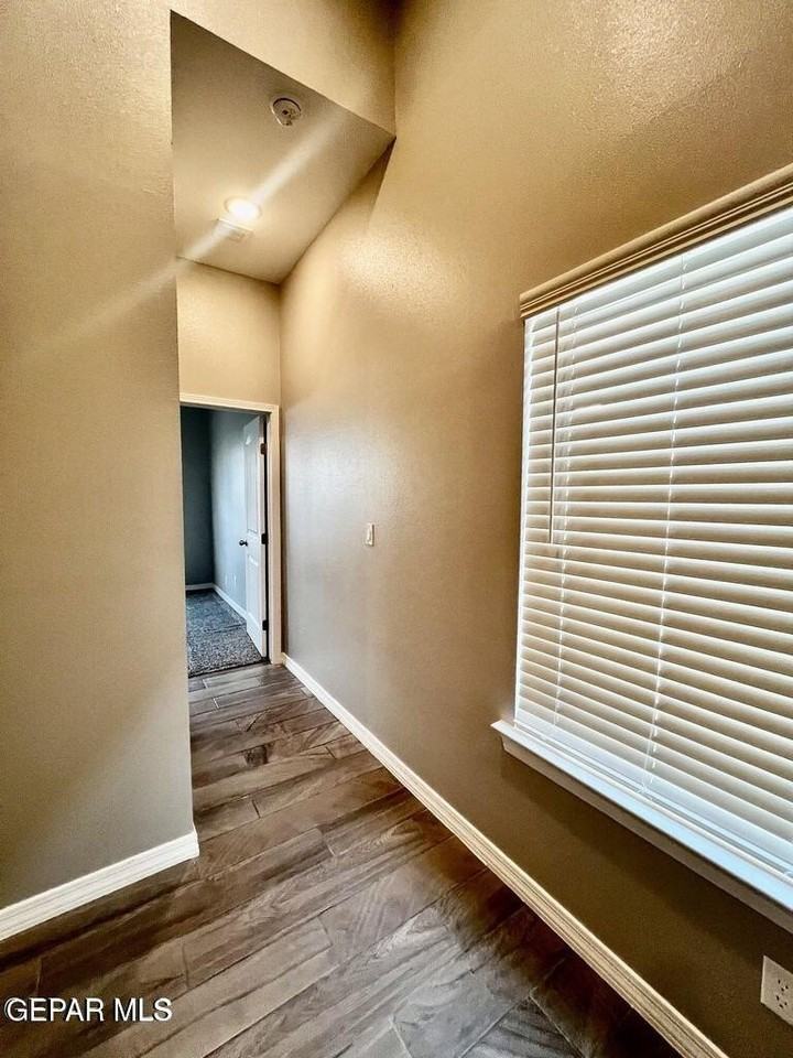 11365 Hidalgo Drive - Photo 7 of 43