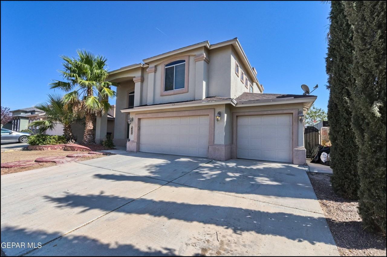 452 Emerald Pass Ave - Photo 3 of 49