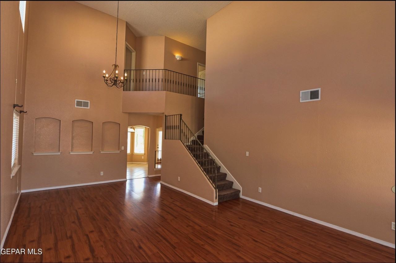 452 Emerald Pass Ave - Photo 6 of 49