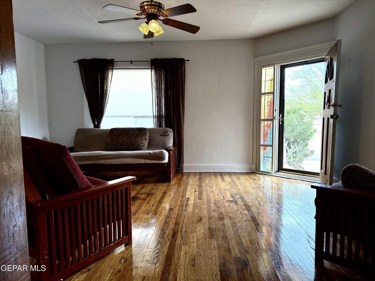 611 New York Avenue - Photo 4 of 50