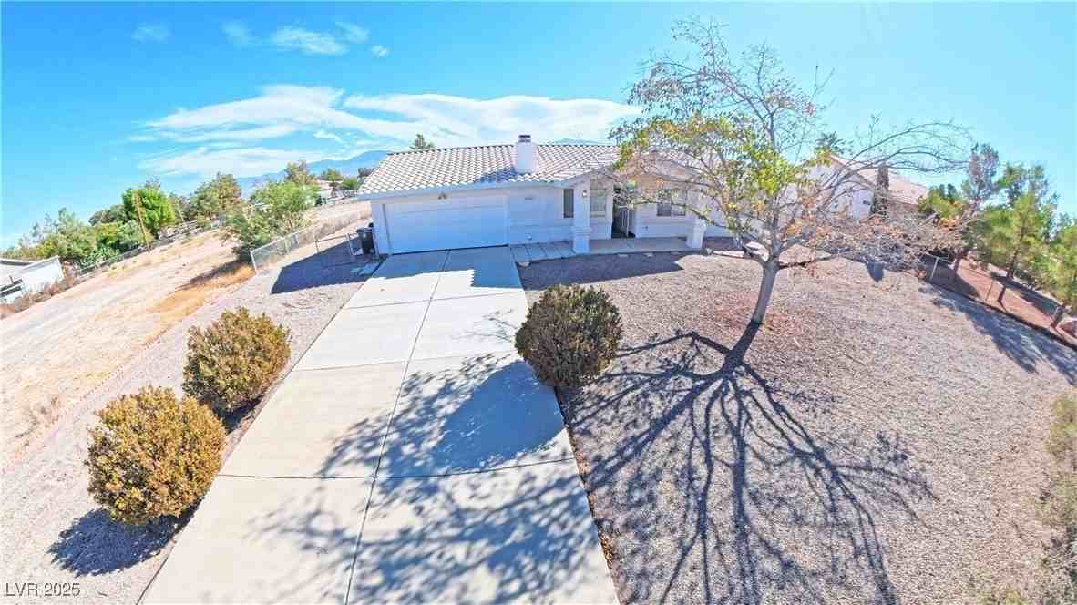 2341 Yakima Ave - Photo 3 of 31