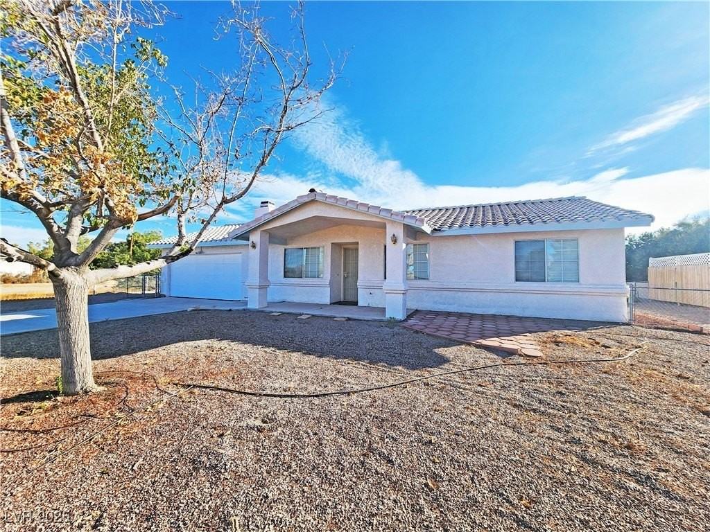 2341 Yakima Ave - Photo 4 of 31