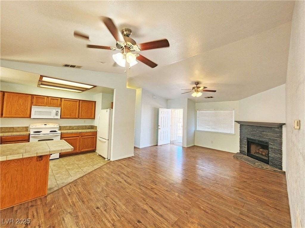 2341 Yakima Ave - Photo 6 of 31