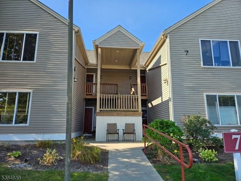 78 Falcon Ridge Way North #8 - Photo 2 of 14