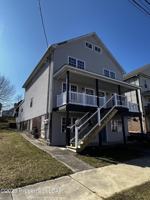 featured image of 411 E Washington St