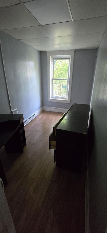 80 W 18th St #9 - Photo 4 of 7