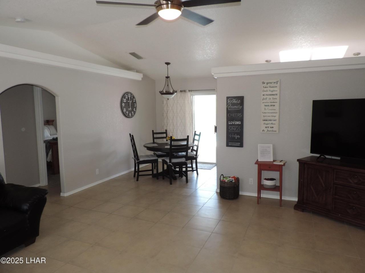 1507 Blackfoot Ln S - Photo 7 of 24