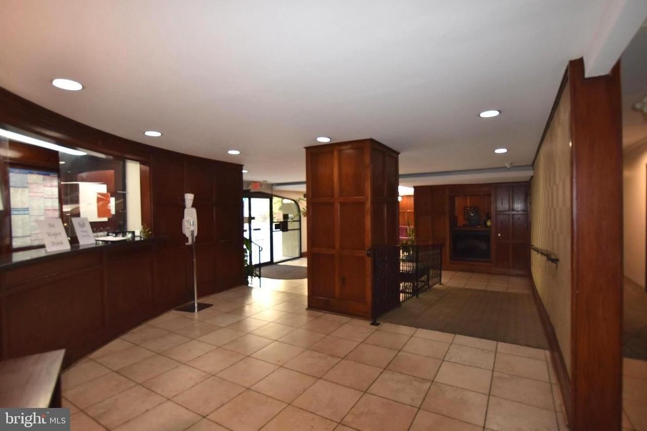 922 24th Street Northwest - Photo 3 of 26