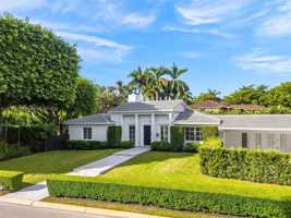 featured image of 4380 Lake Rd