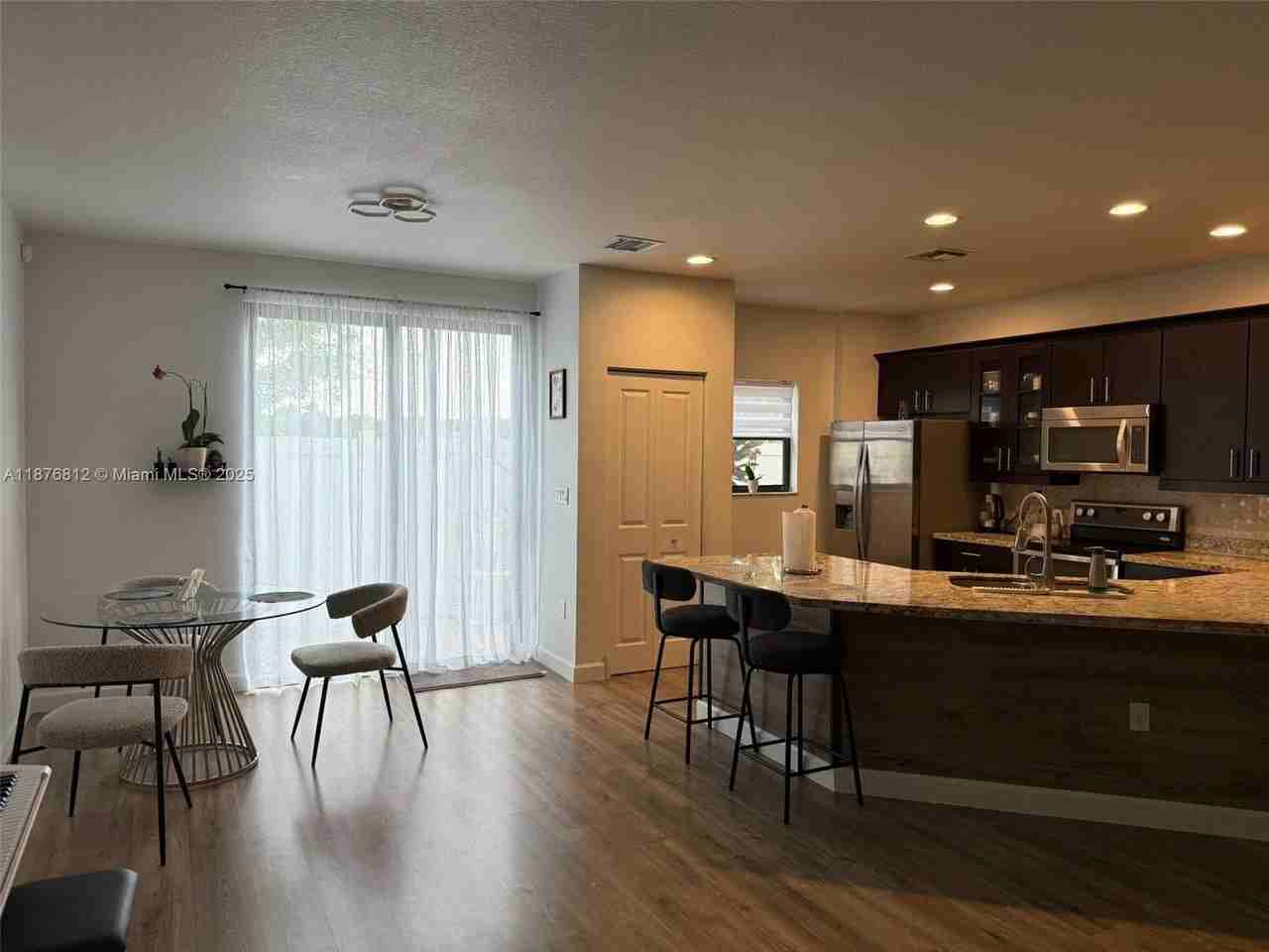 472 Ne 194th Ter #472