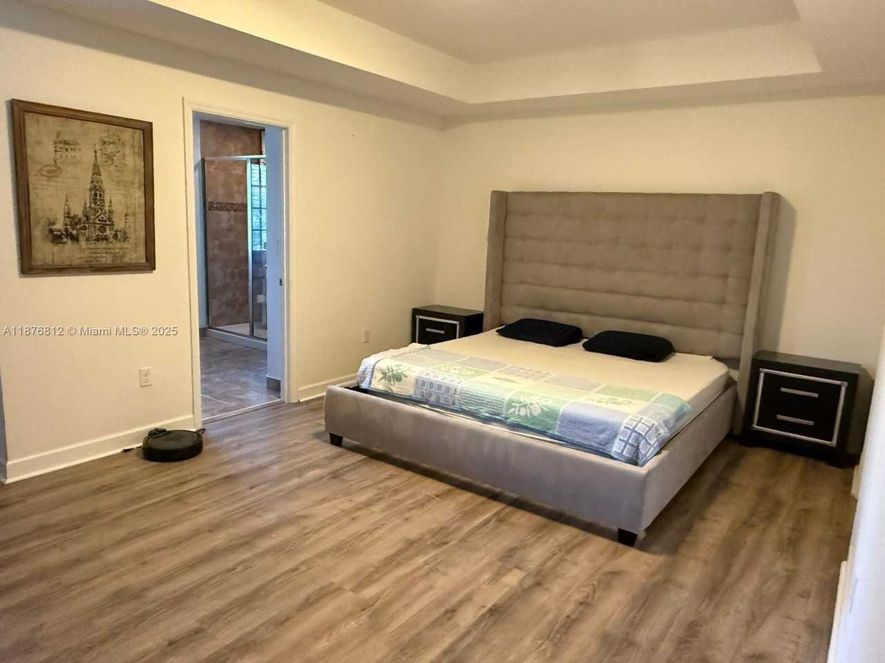 472 Ne 194th Ter #472 - Photo 4 of 17