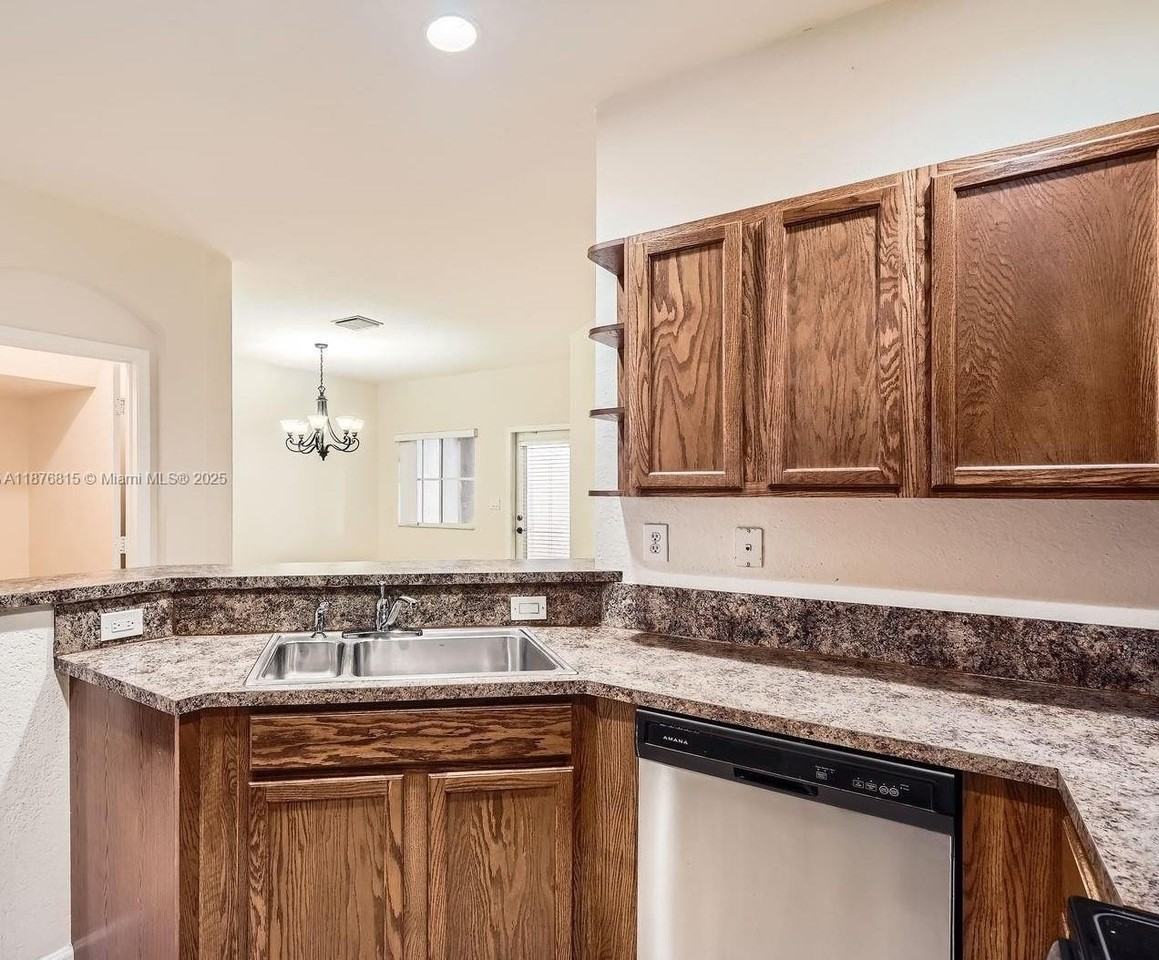 13945 Sw 279th Ln #13945 - Photo 4 of 14