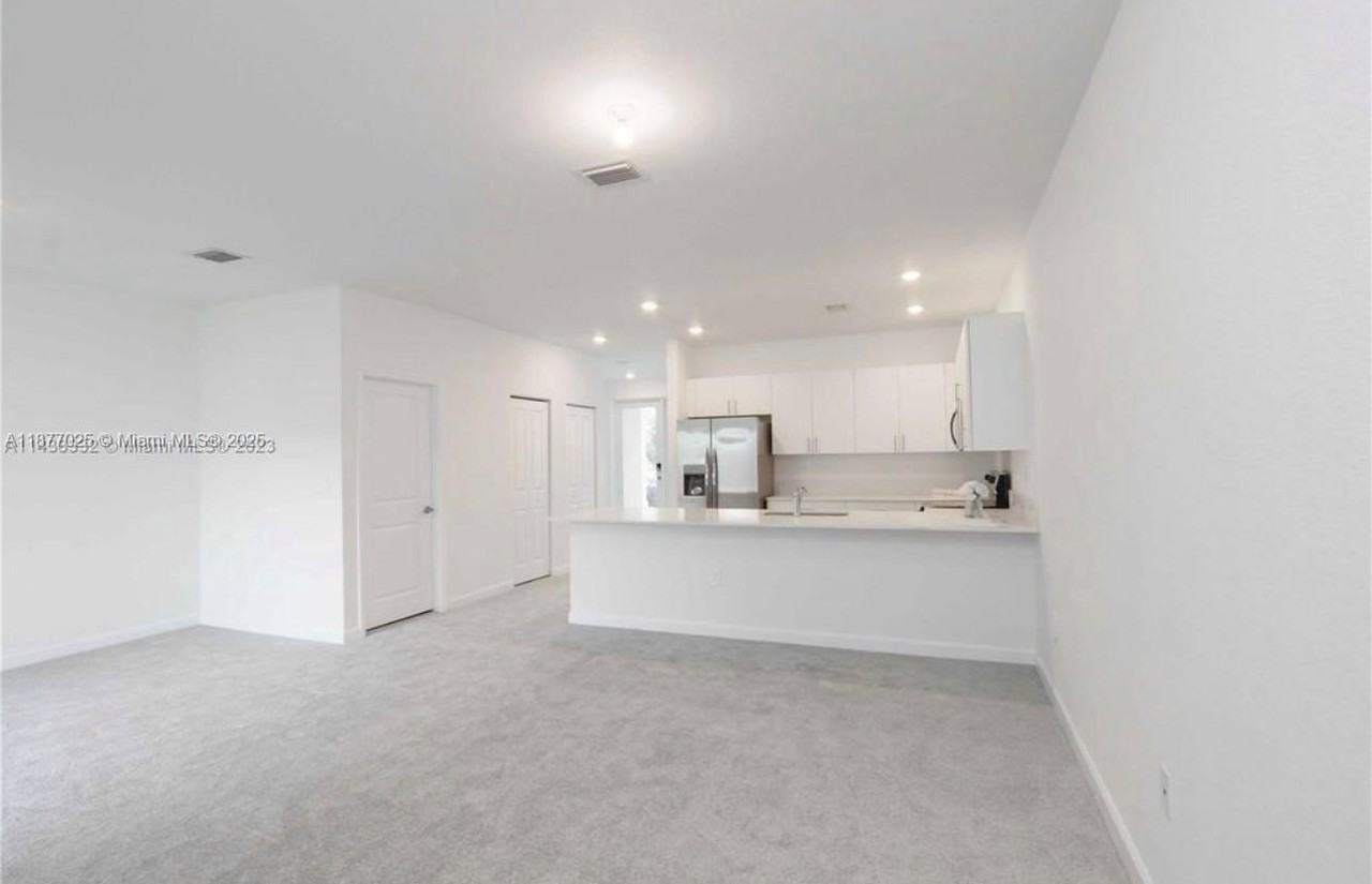 26459 SW 148th Ave - Photo 6 of 28