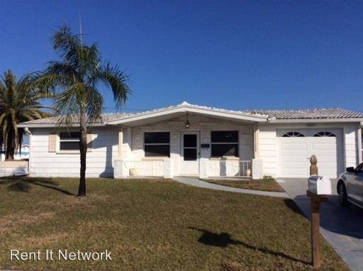 Pasco County Single Family Home - Photo 2 of 15