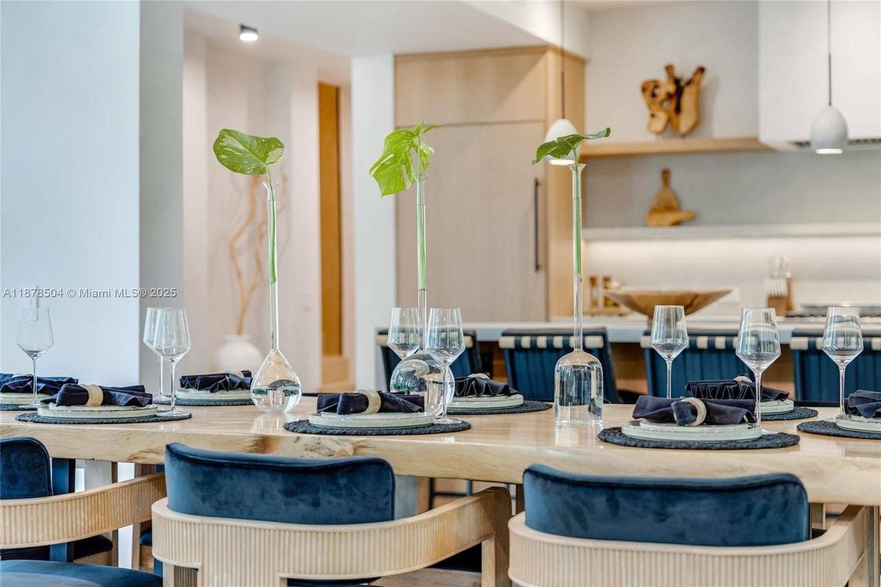 1000 Nw 9th Ct - Photo 7 of 50