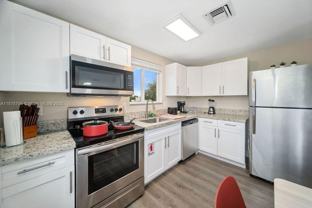 2311 Scott St #4 - Photo 1 of 1