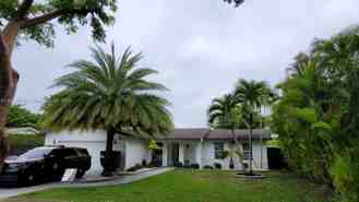 12945 Sw 76th Ter - Photo 1 of 1
