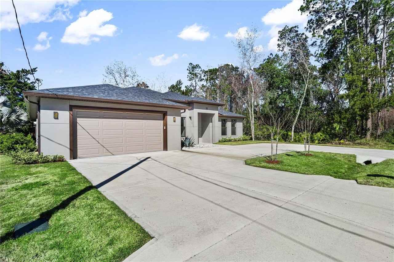 11 Ethan Allen Dr - Photo 3 of 50