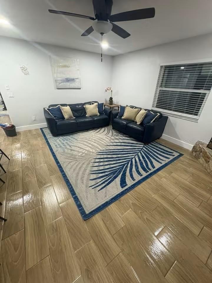 11936 W Waterway Dr - Photo 5 of 28