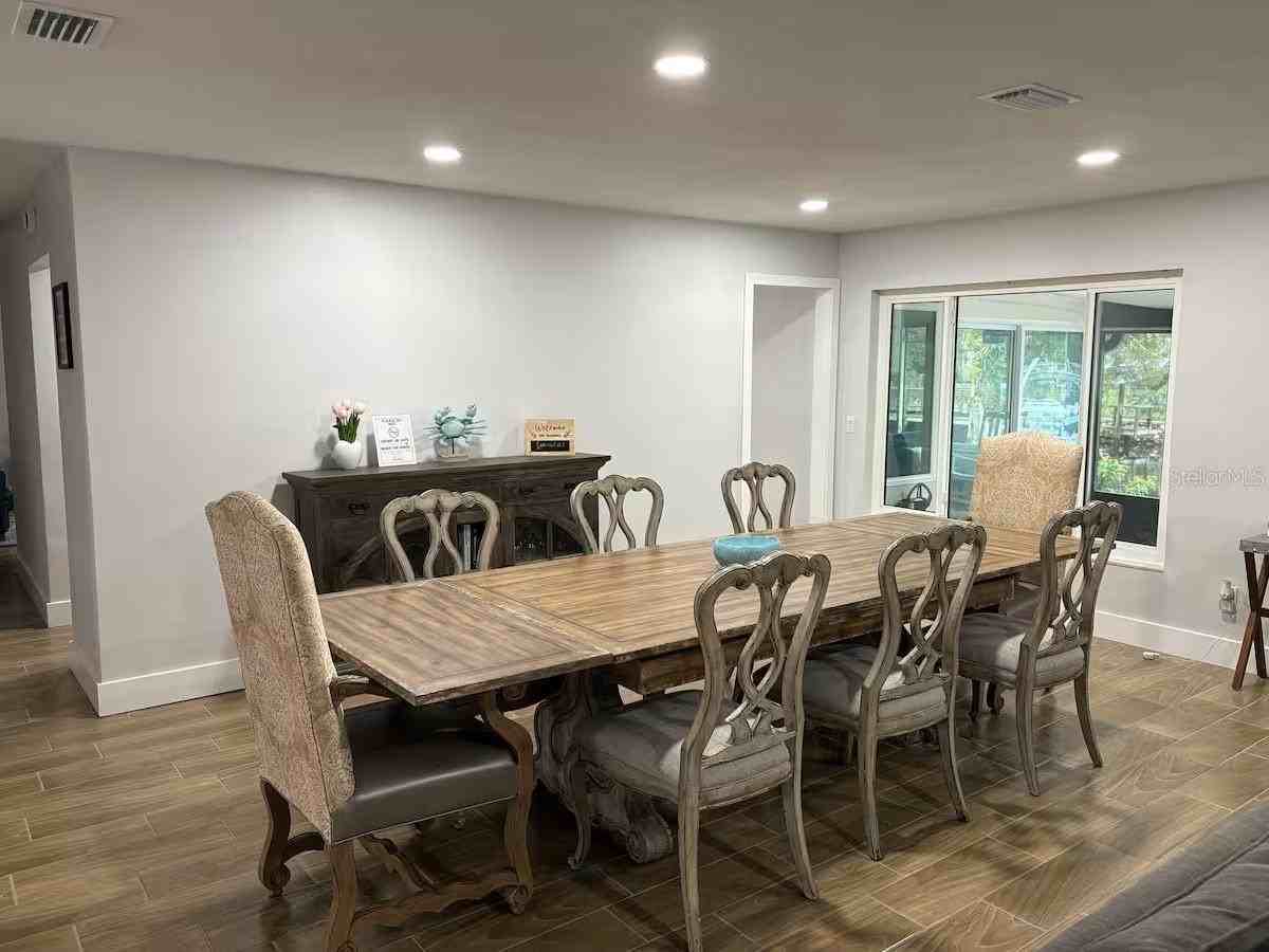 11936 W Waterway Dr - Photo 6 of 28