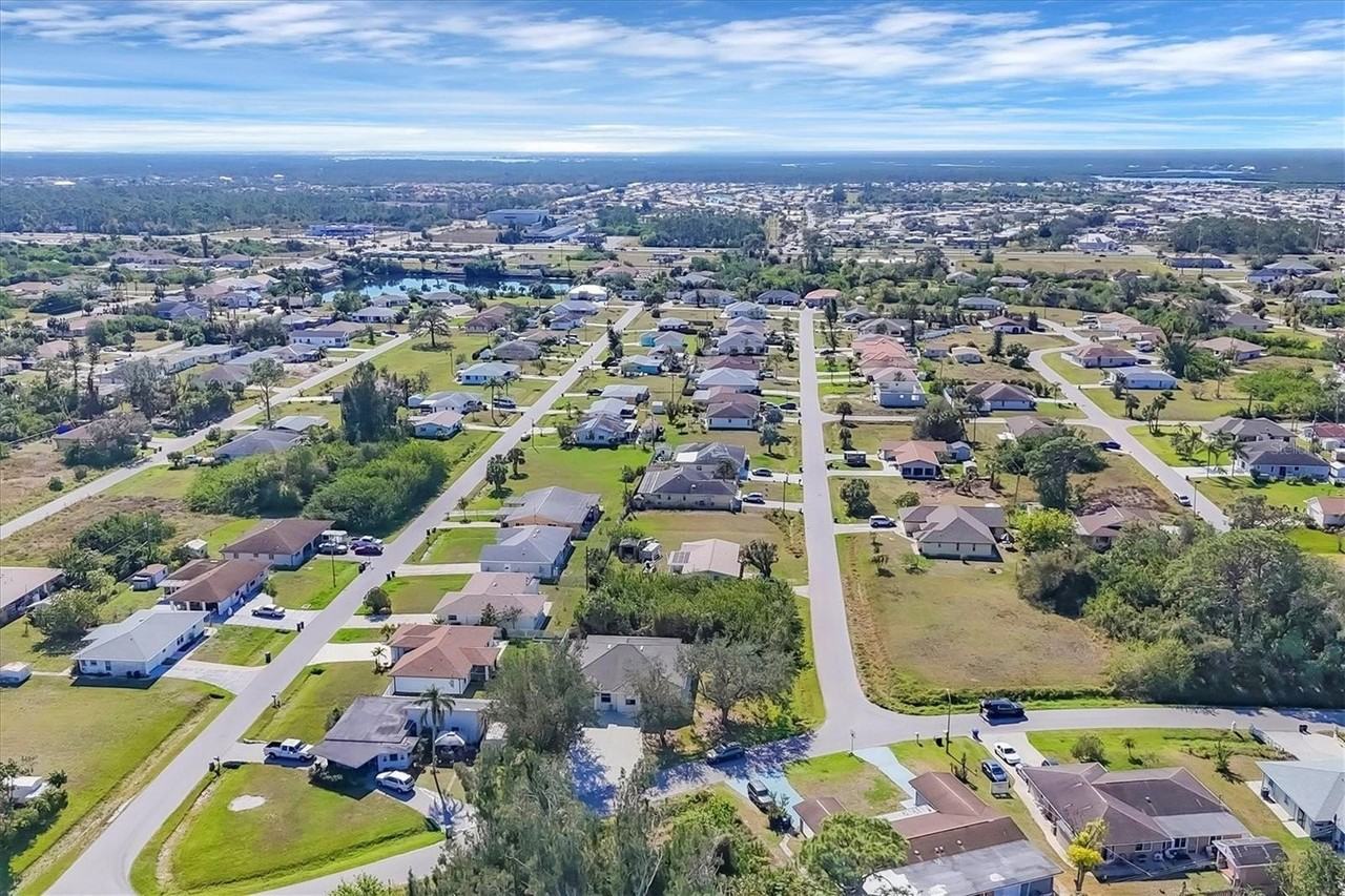12113 Capilla Ln - Photo 4 of 50