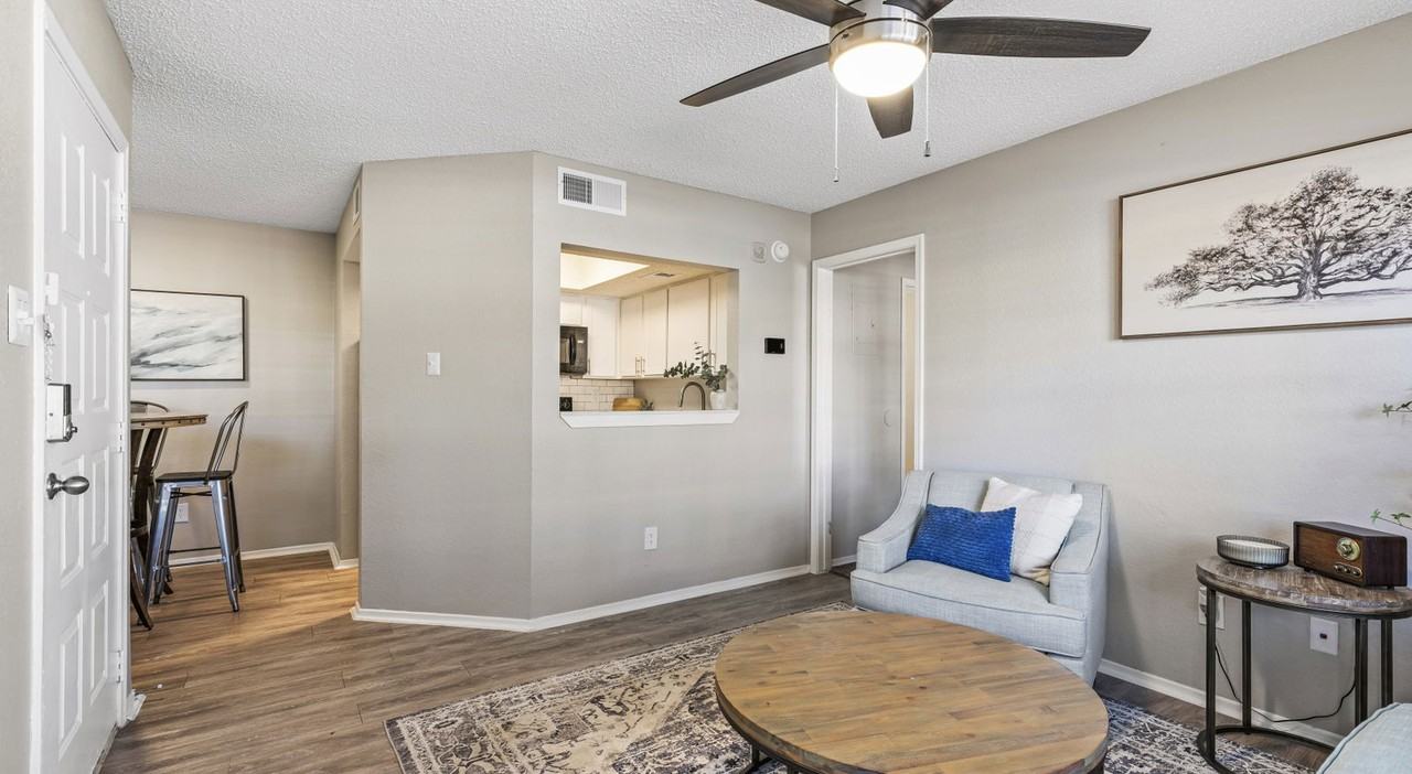 3875 Post Oak Blvd #622 - Photo 3 of 8