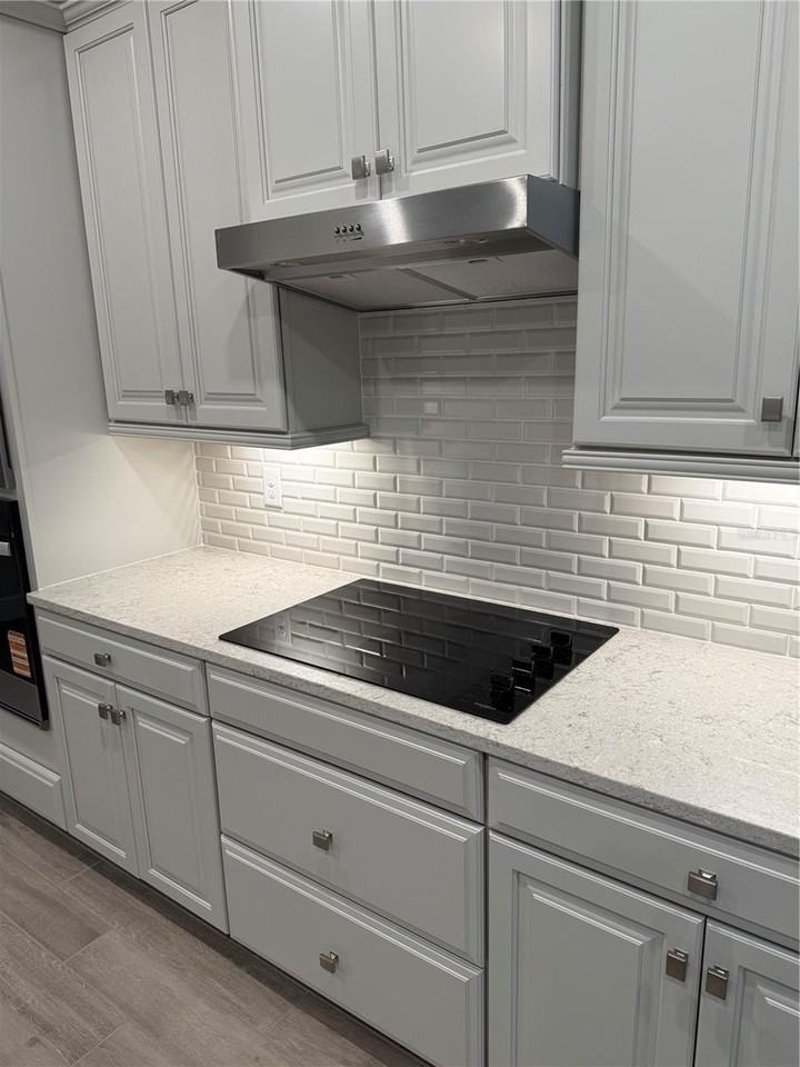 11015 Hollow Bay Dr - Photo 7 of 22