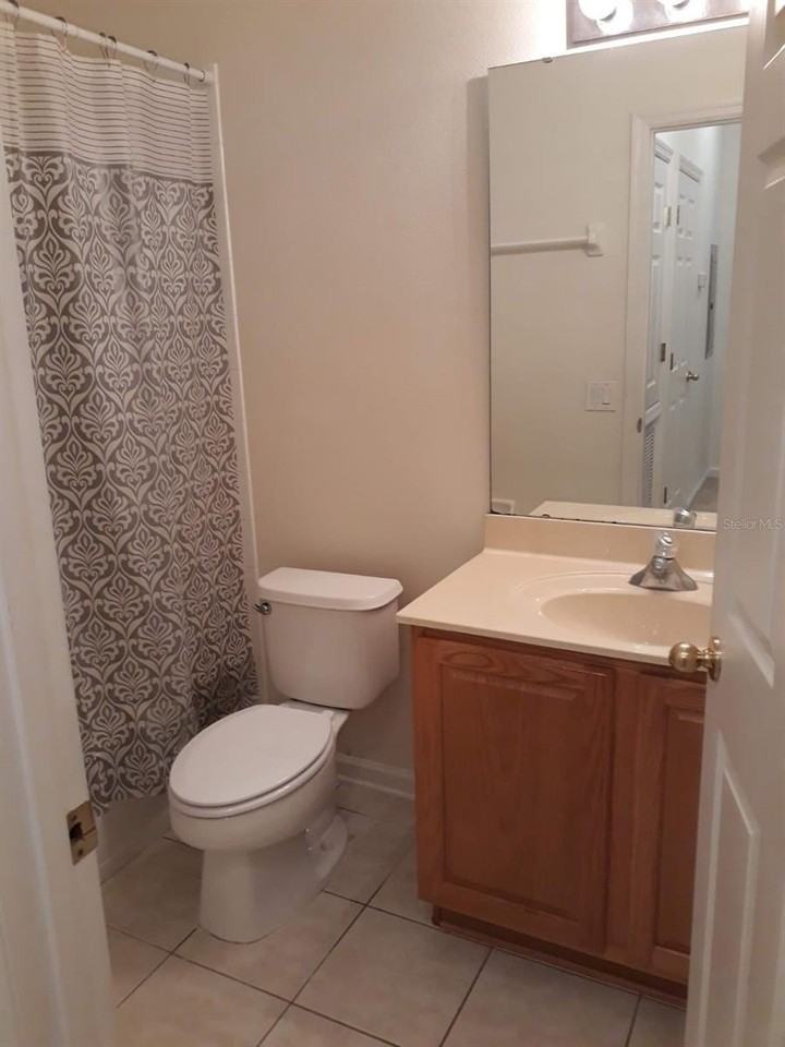 1111 Oscar Square #B - Photo 6 of 8