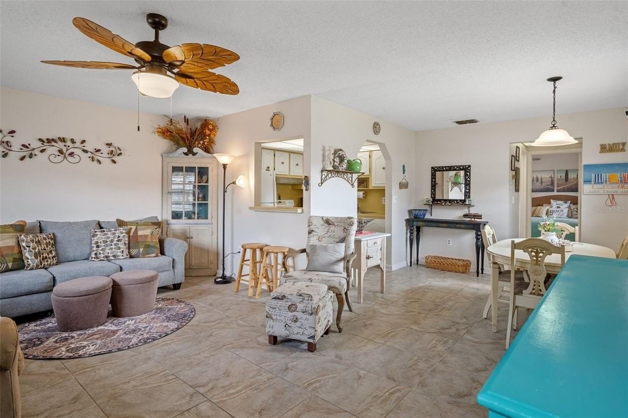 11630 Bayonet Ln - Photo 4 of 50