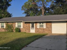 6505 Columbus Cir - Photo 1 of 1