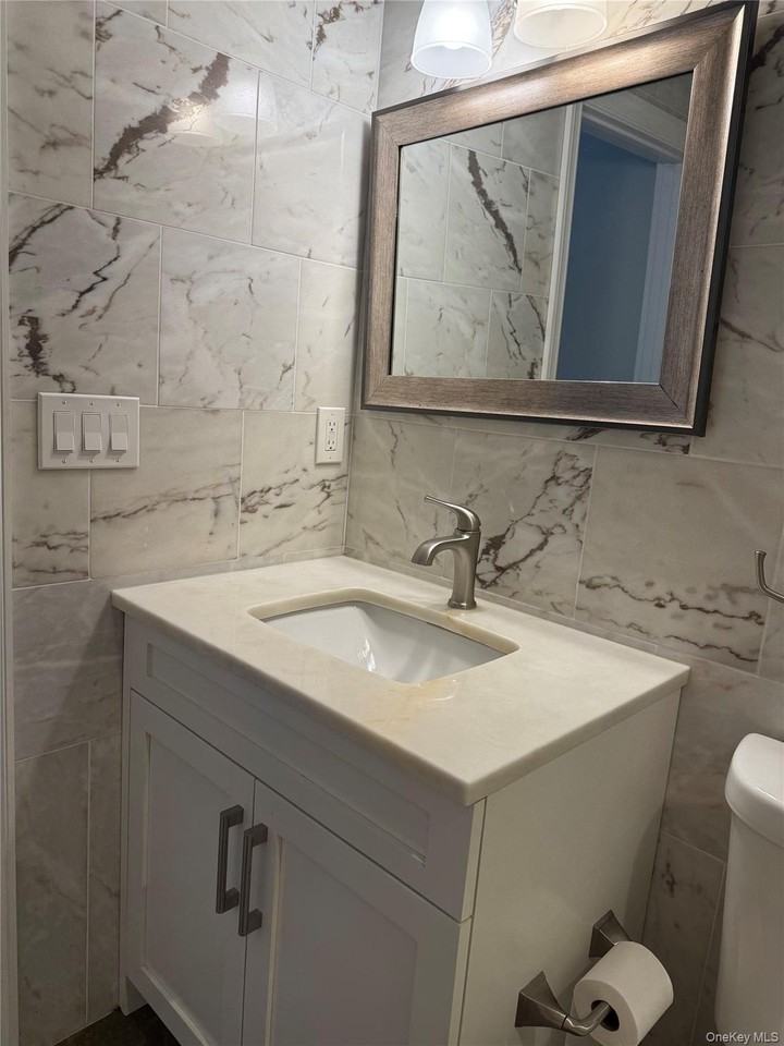 125 Main St #2B - Photo 6 of 18