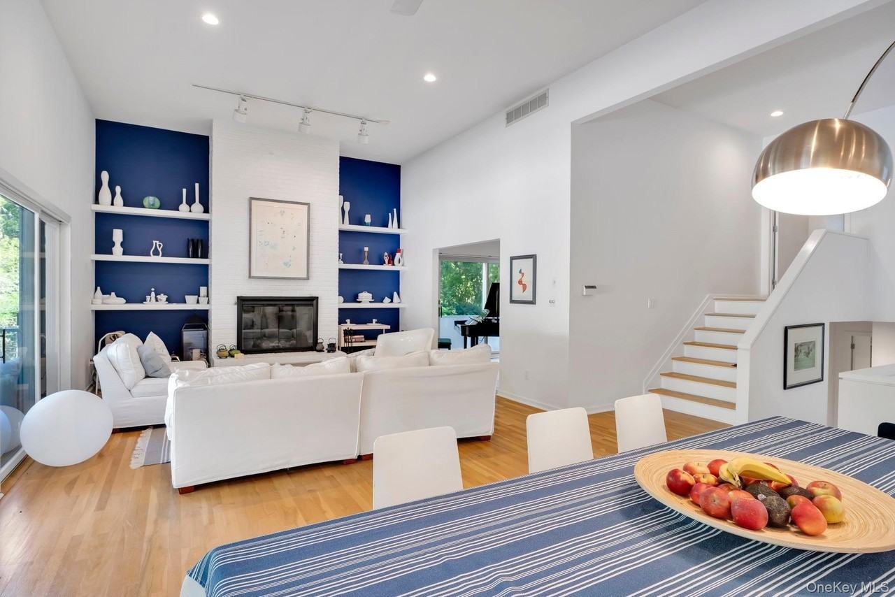 30 Pheasant Run - Photo 5 of 26