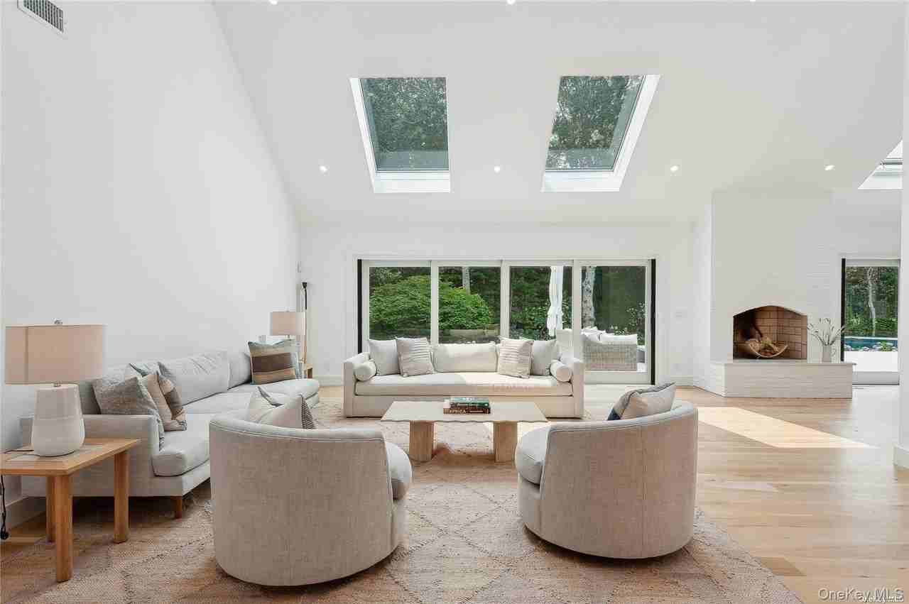 28 Old Meeting House Rd - Photo 6 of 34